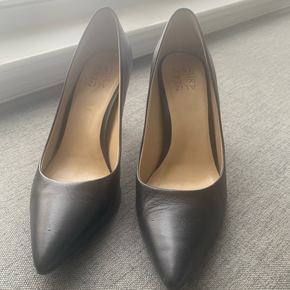 Naturalizer LIKE NEW black heels